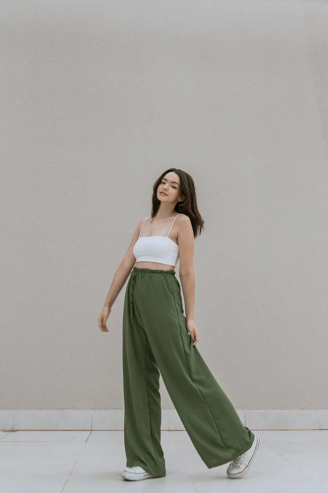 Verde Wide-Leg Trousers in olive
